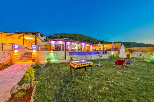 Villa Isında Konağı