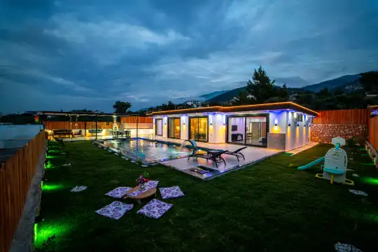 Villa Surur 